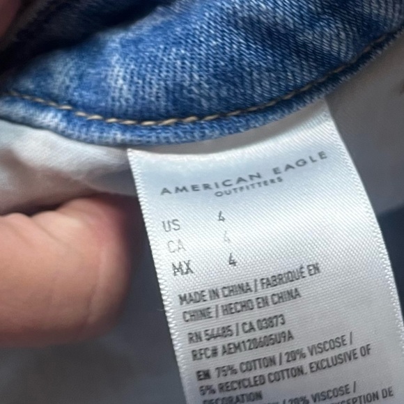 AE American Eagle Daisy Denim Highest Waist Baggy Short Size 4 - Picture 9 of 10